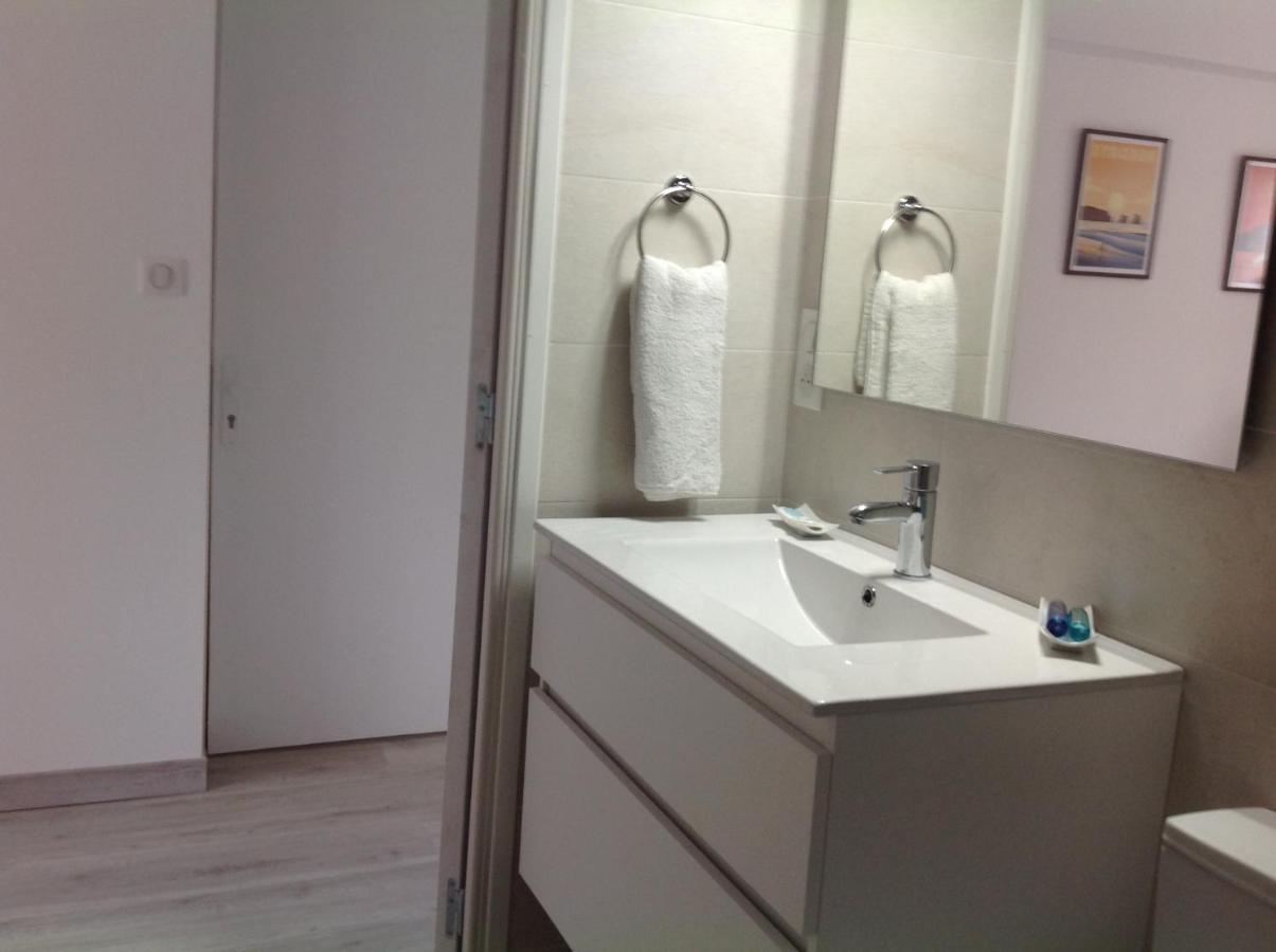 Chambre Double Avec Salle De Bain Privative Hendaye Bagian luar foto